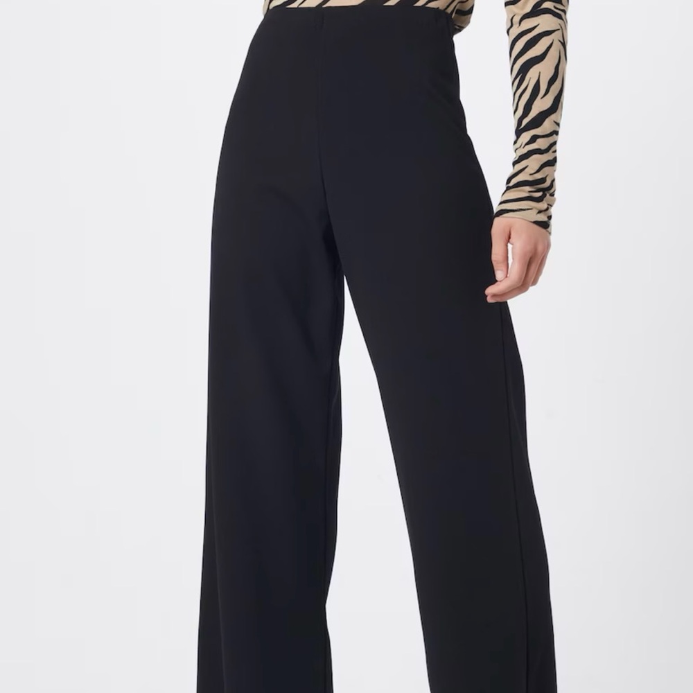 Seven Sisters Black Cropped Trouser